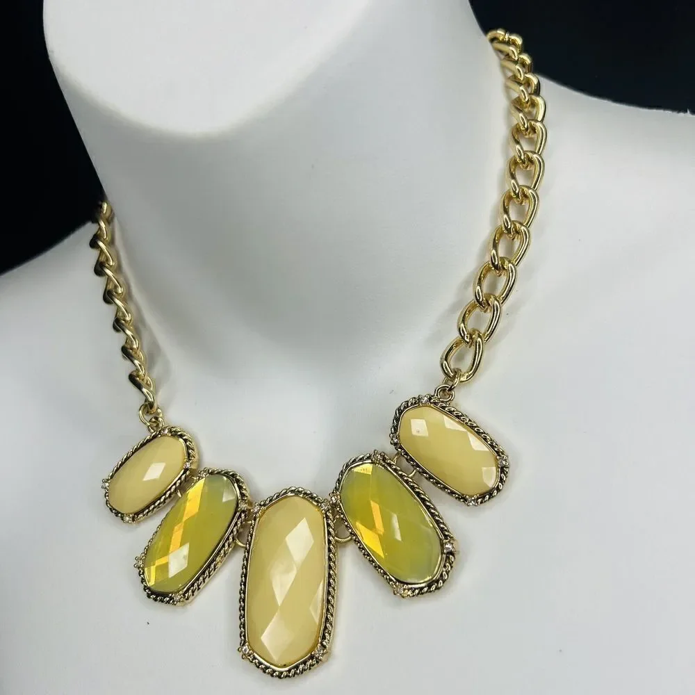 Baskin Brothers BB Mint Green￼ Yellow Tone Cabochon Necklace Bib Statement